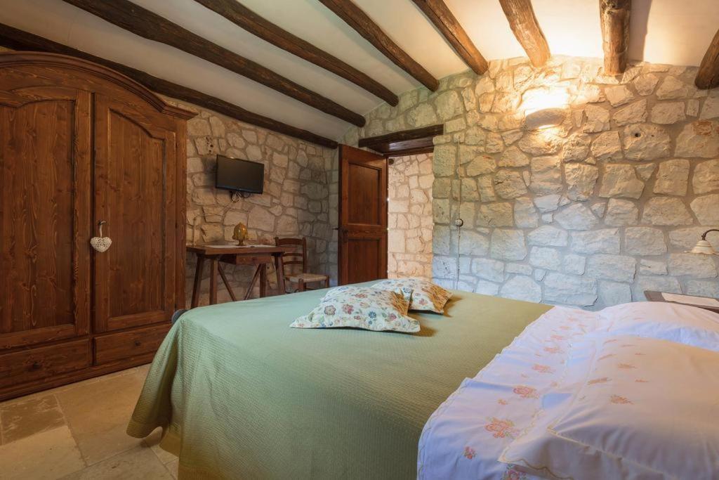 Apartamento Trullo Dei Messapi Ceglie Messapica Exterior foto